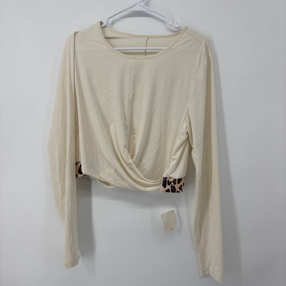 Fabletics Eco-Conscious Front Twist Long-Sleeve Top Cream Cheetah Print Size XXL